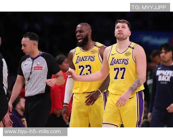 湖人是否会通过策略逼迫勒布朗提前退役的深度分析 湖人是否会通过策略逼迫勒布朗提前退役的深度分析