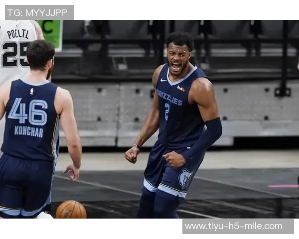 黄蜂希望康诺顿940万合同成为有效交易筹码以增强球队实力